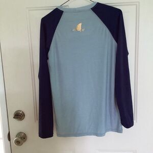 Sleeve shirt to wear under scuba suit